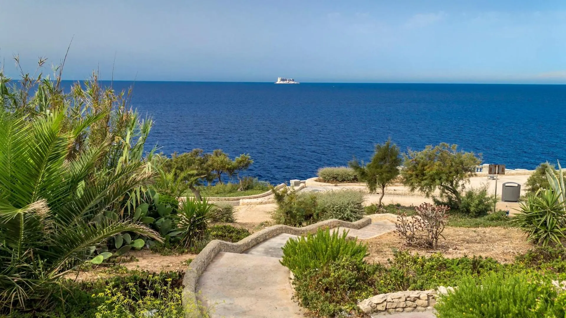 Villa Munqar Zurrieq Malta